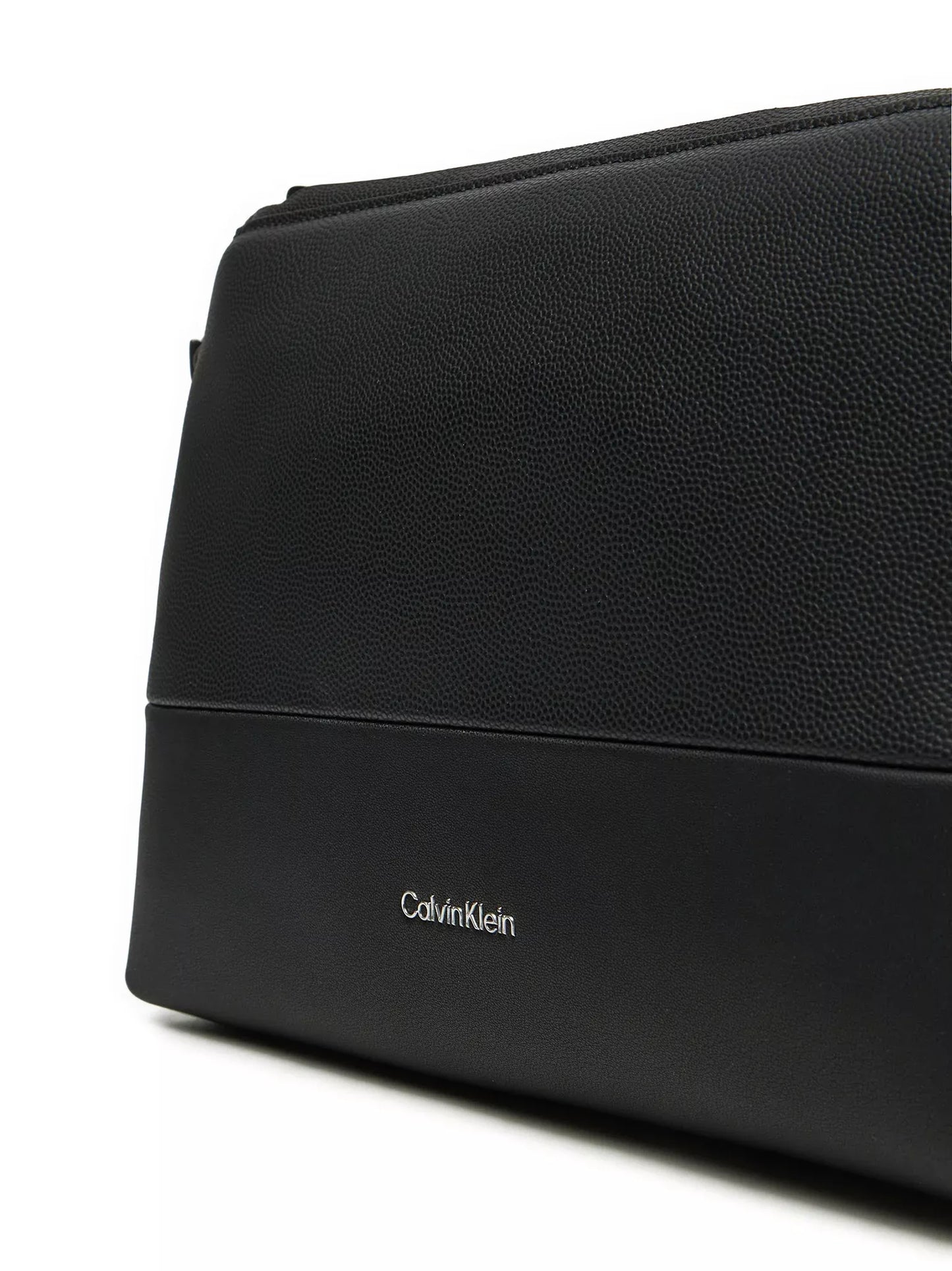Calvin Klein Men’s Pochette & Grooming Bag – Eco-Friendly Spring/Summer Accessory