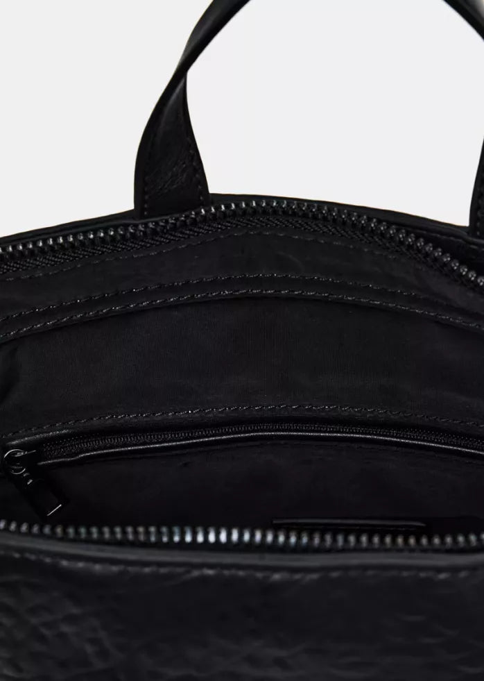 Desigual Women’s Stylish and Versatile Backpack – Spring/Summer Chic