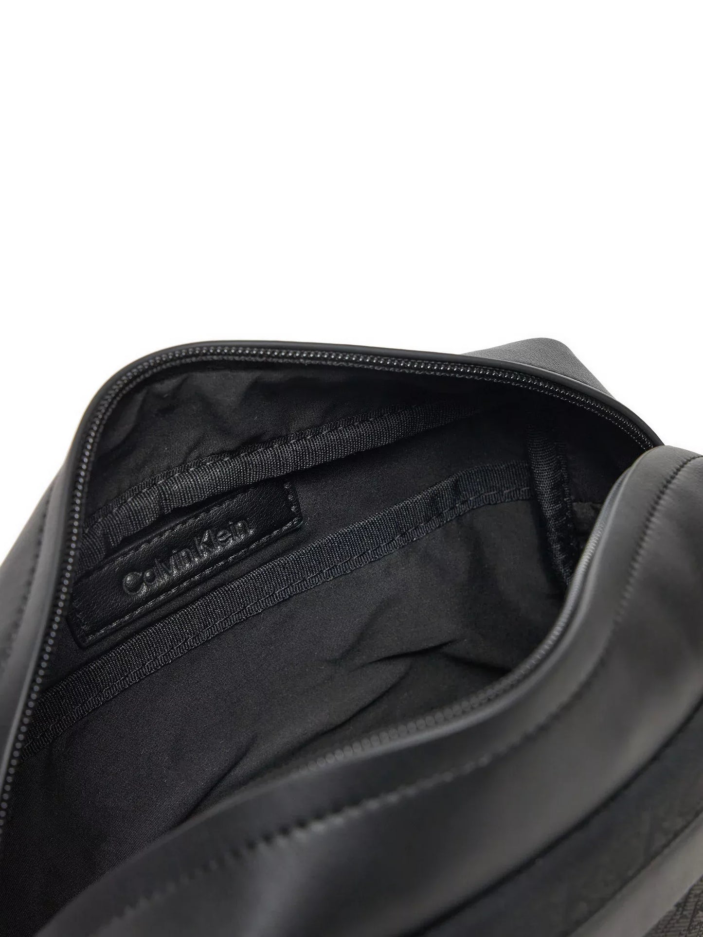 Calvin Klein Men’s Pochette & Beauty Bag – Sleek Polyurethane Organizer