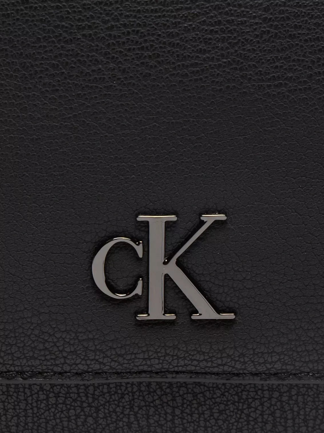 Calvin Klein Women’s Faux Leather Autumn/Winter Bag | Chic & Sustainable Handbag