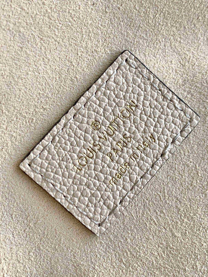 Louis Vuitton Soft Hobo Shoulder Bag Monogram