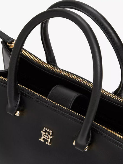 Tommy Hilfiger Women’s Lightweight Medium Bag – Stylish Spring/Summer Everyday Accessory