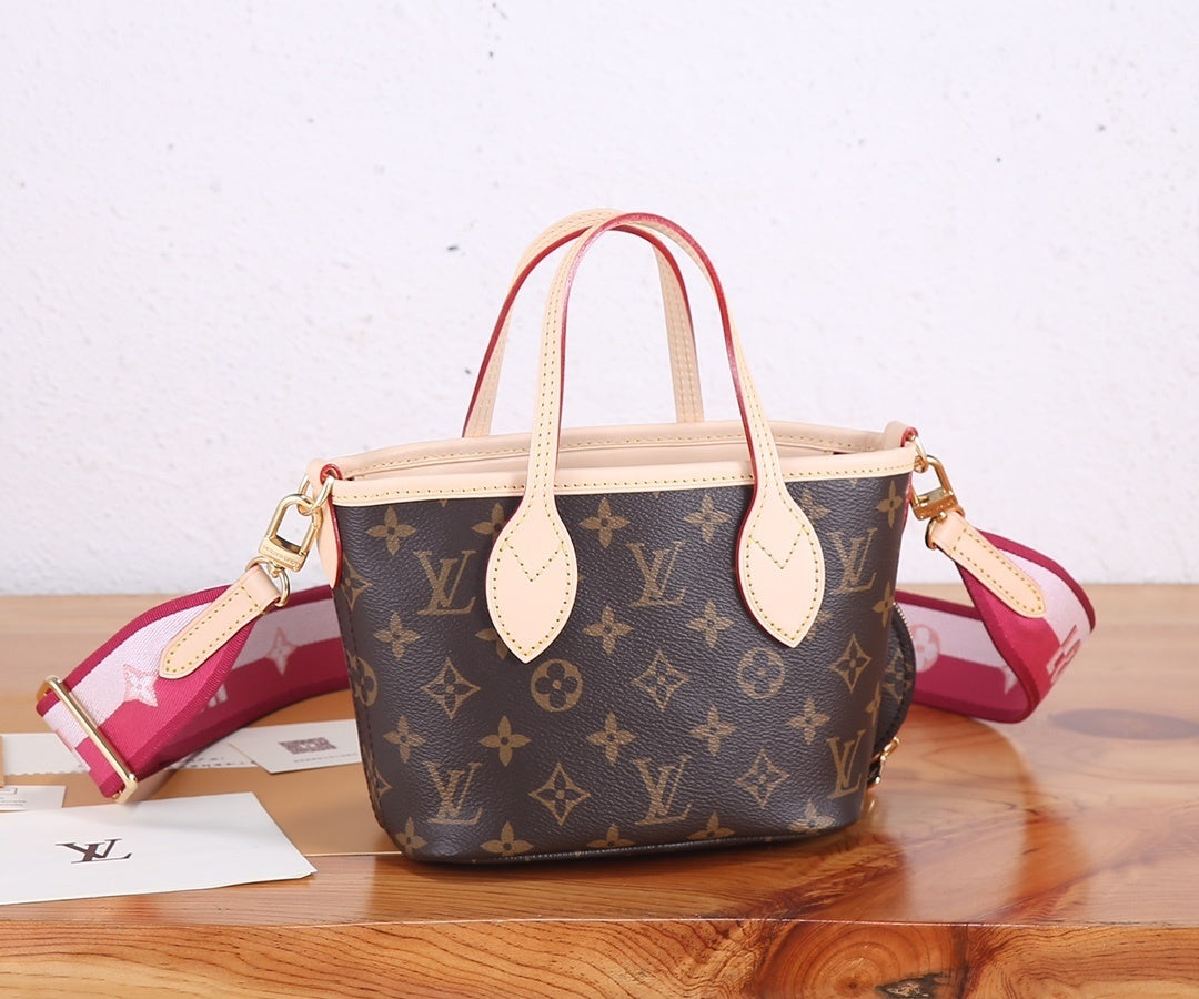 LV Neverfull Satchel Monogram