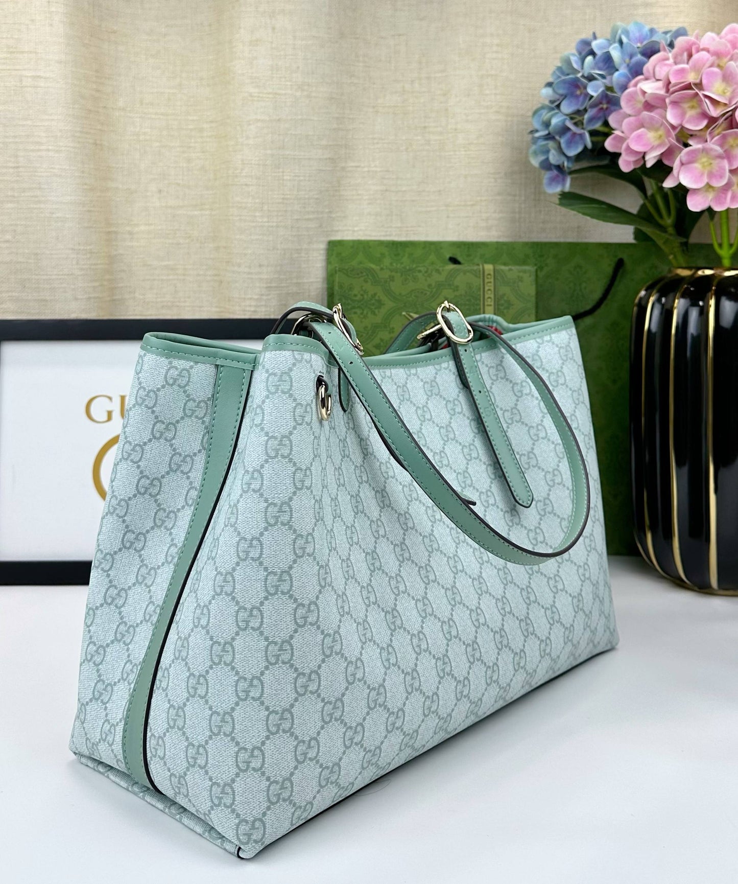 Gucci Elegant Taupe Pebbled Leather Medium Hobo Bag with Signature Gold Horsebit