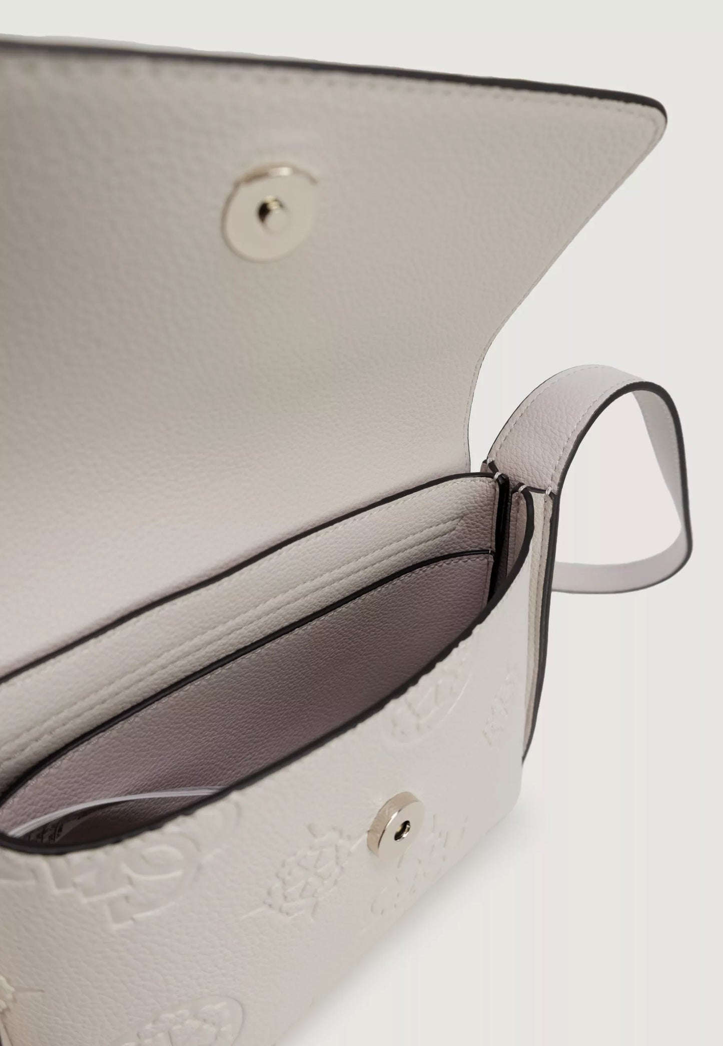 Guess Women’s Pink Shoulder Bag – Chic & Compact Fall/Winter Accessory