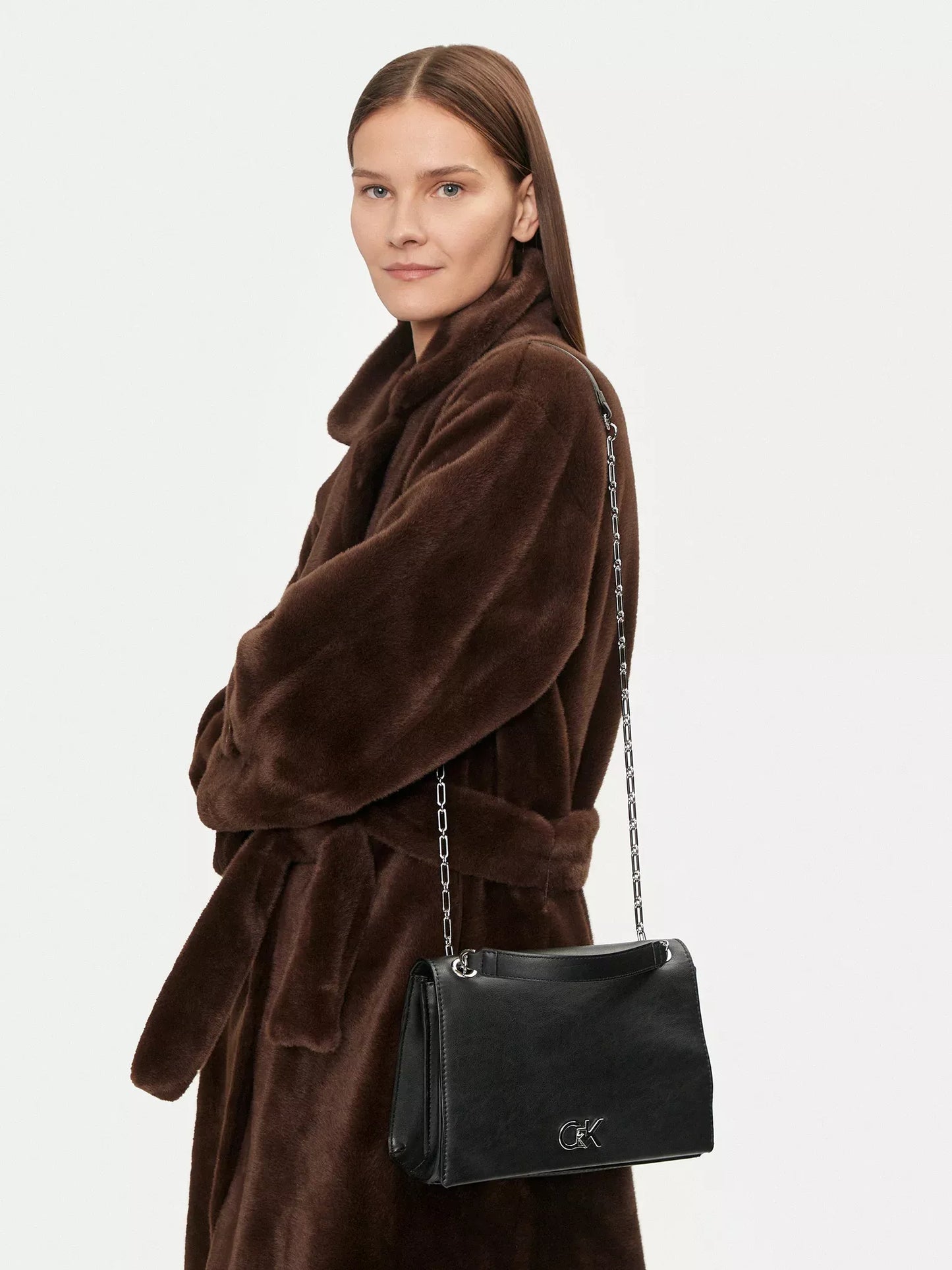 Calvin Klein Women’s Medium Shoulder Bag – Stylish, Eco-Friendly & Versatile for Spring/Summer