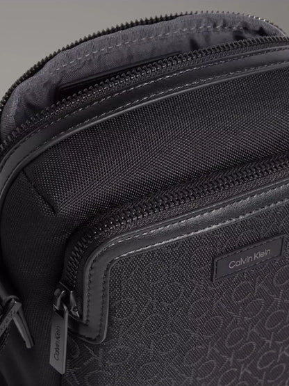 Calvin Klein Men’s Recycled Polyester Bag – Eco-Friendly Fall/Winter Crossbody Bag