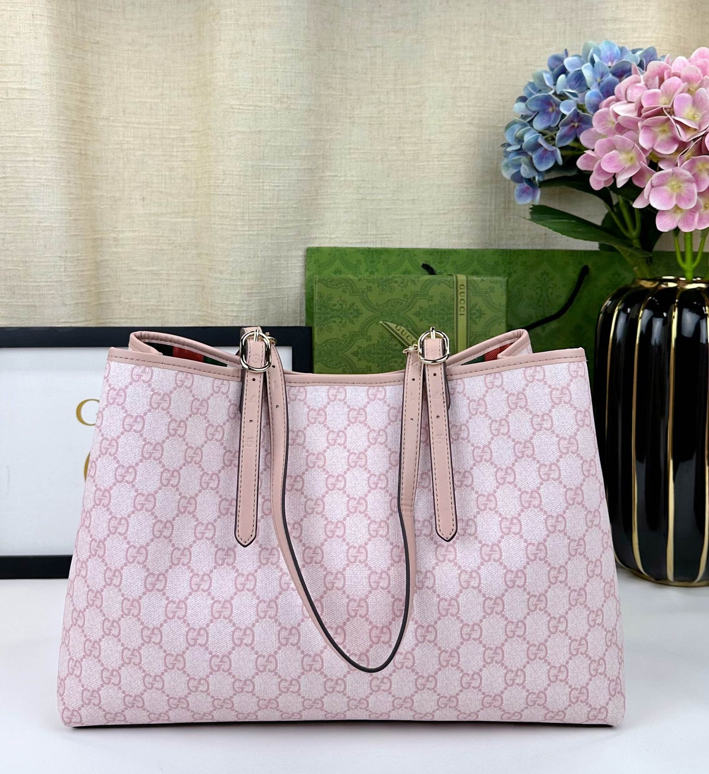 Gucci Elegant Taupe Pebbled Leather Medium Hobo Bag with Signature Gold Horsebit