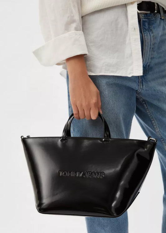 Tommy Hilfiger Women’s Fall/Winter Polyurethane Tote Bag – Stylish & Spacious Handbag