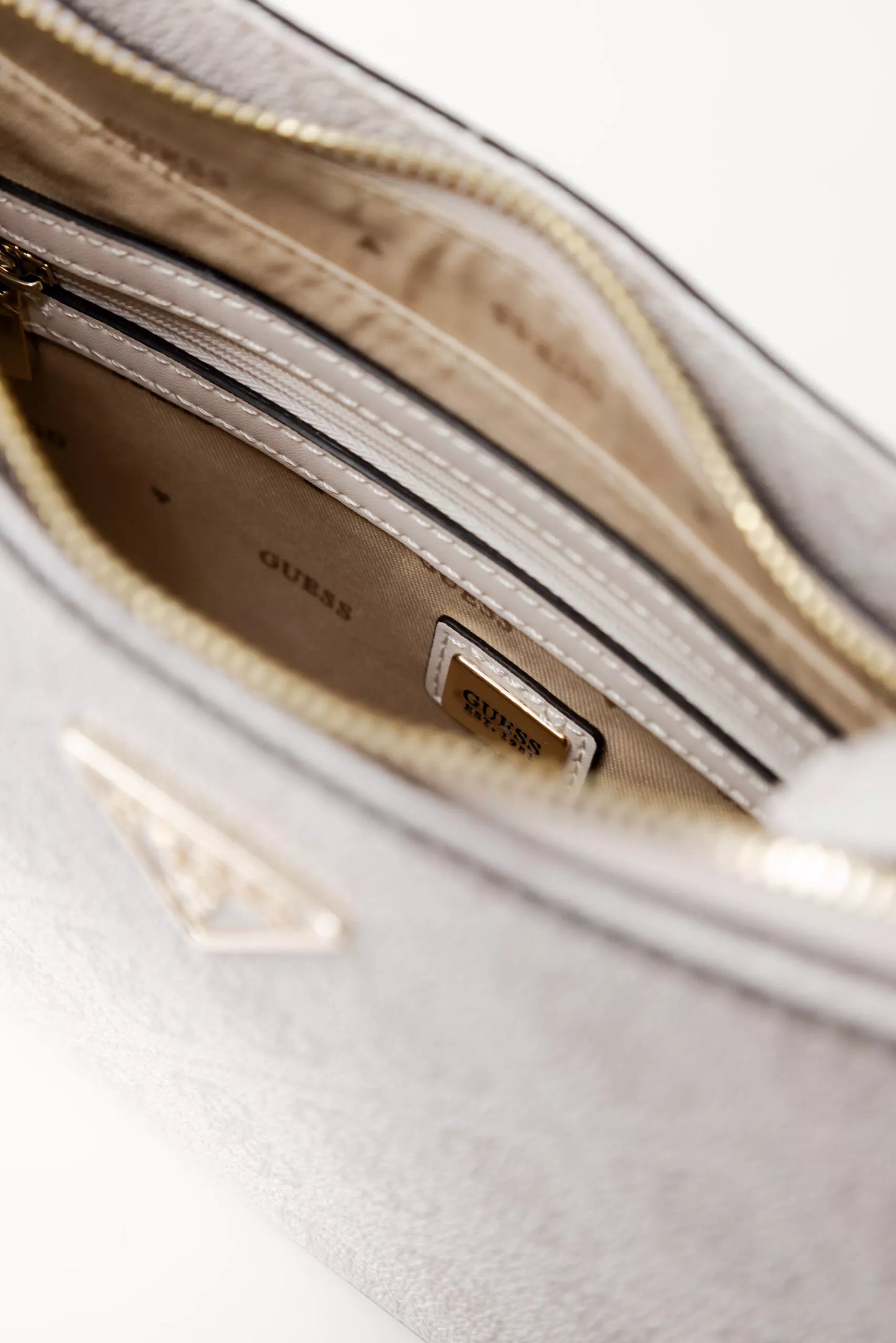 Guess Women’s Beige Printed Shoulder Bag – Elegant PU Leather Fall/Winter Handbag