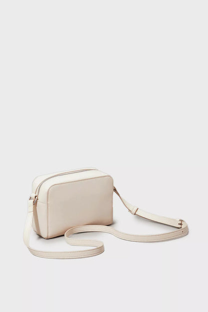 Calvin Klein Women’s Faux Leather Bag – Fall/Winter Chic & Practical Handbag