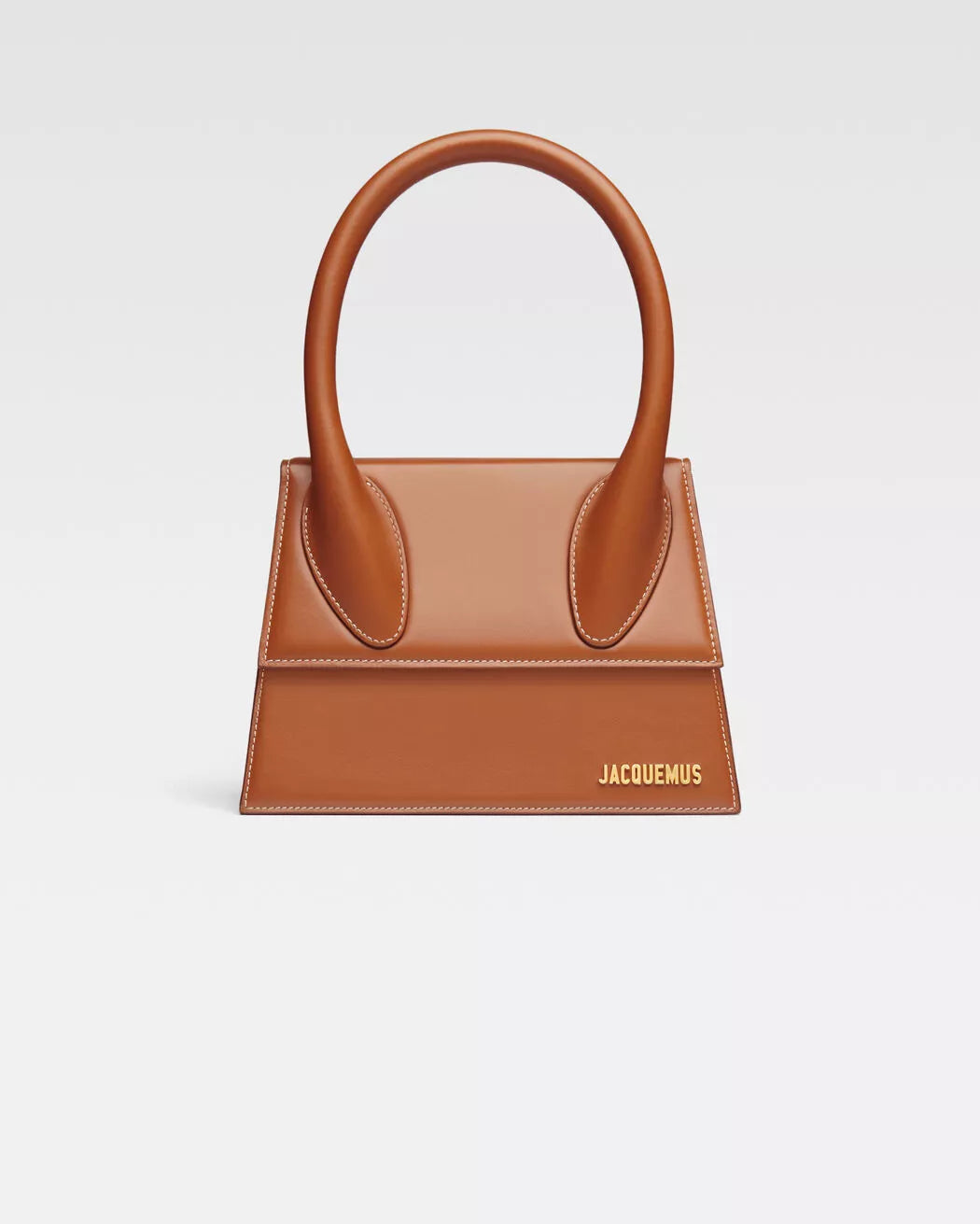 Jacquemus Le Chiquito Moyen Leather Handbag – Adjustable Strap & Iconic Monogram Plaque