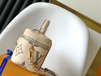 Louis Vuitton Soft Hobo Shoulder Bag Monogram
