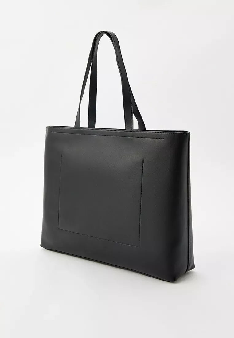 Calvin Klein Women’s Autumn/Winter Tote Bag – Stylish, Spacious & Durable Polyurethane Handbag
