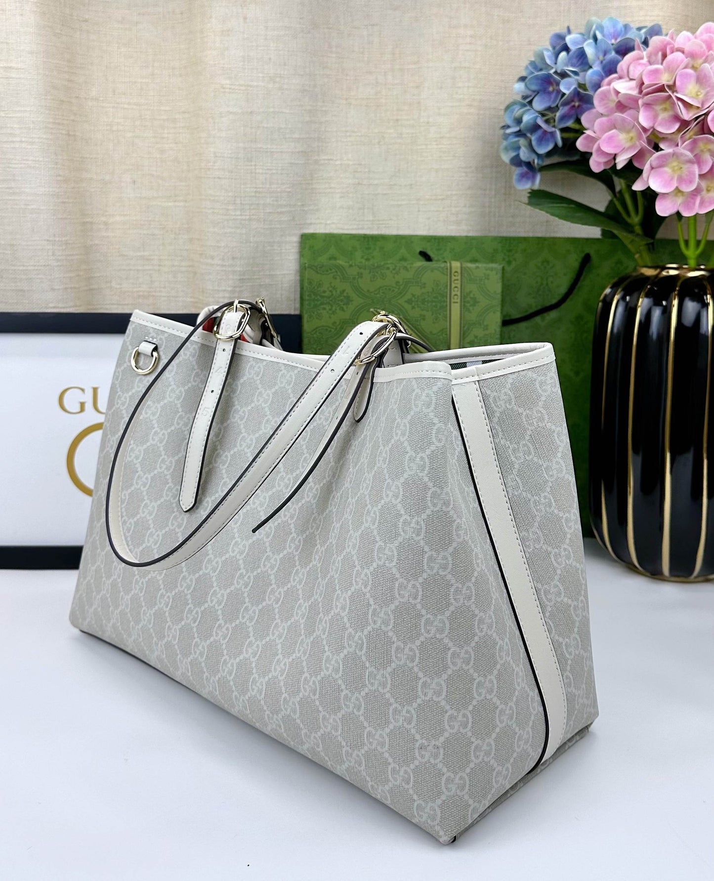 Gucci Elegant Taupe Pebbled Leather Medium Hobo Bag with Signature Gold Horsebit