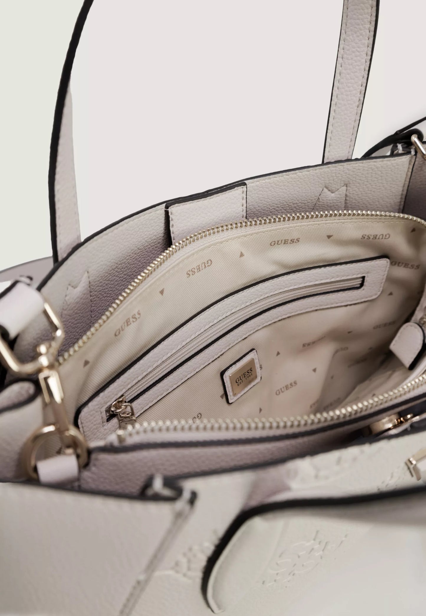 GUESS Women’s Pink Handbag – Stylish Fall/Winter Shoulder Tote