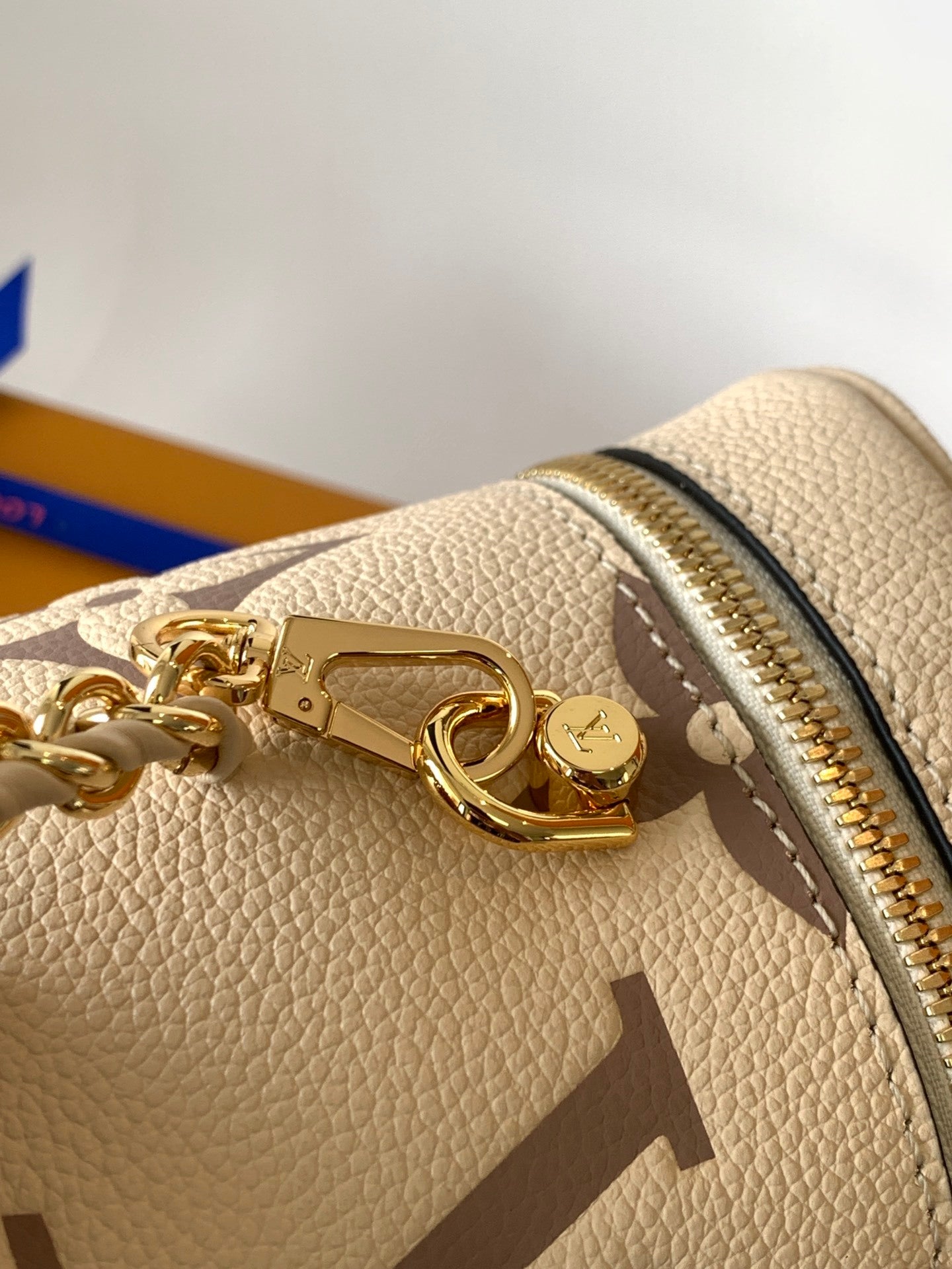 Louis Vuitton Soft Hobo Shoulder Bag Monogram