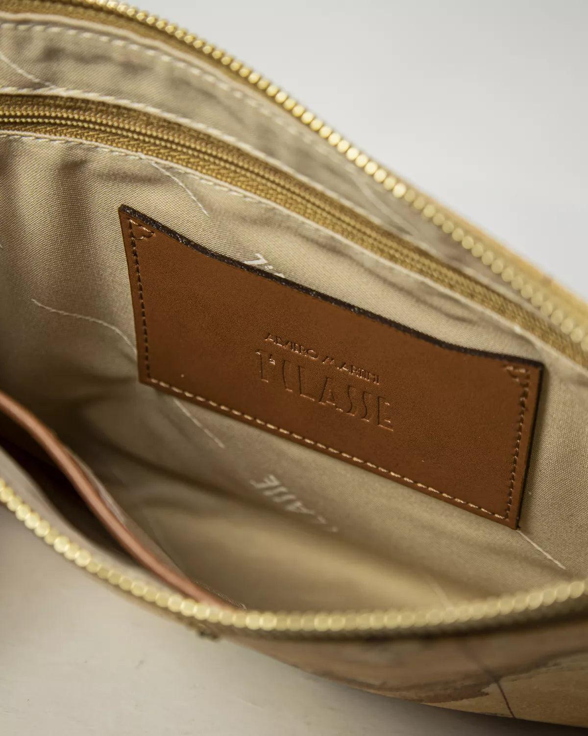 Alviero Martini Prima Classe Women’s Small Beige Bag – Spring/Summer Collection