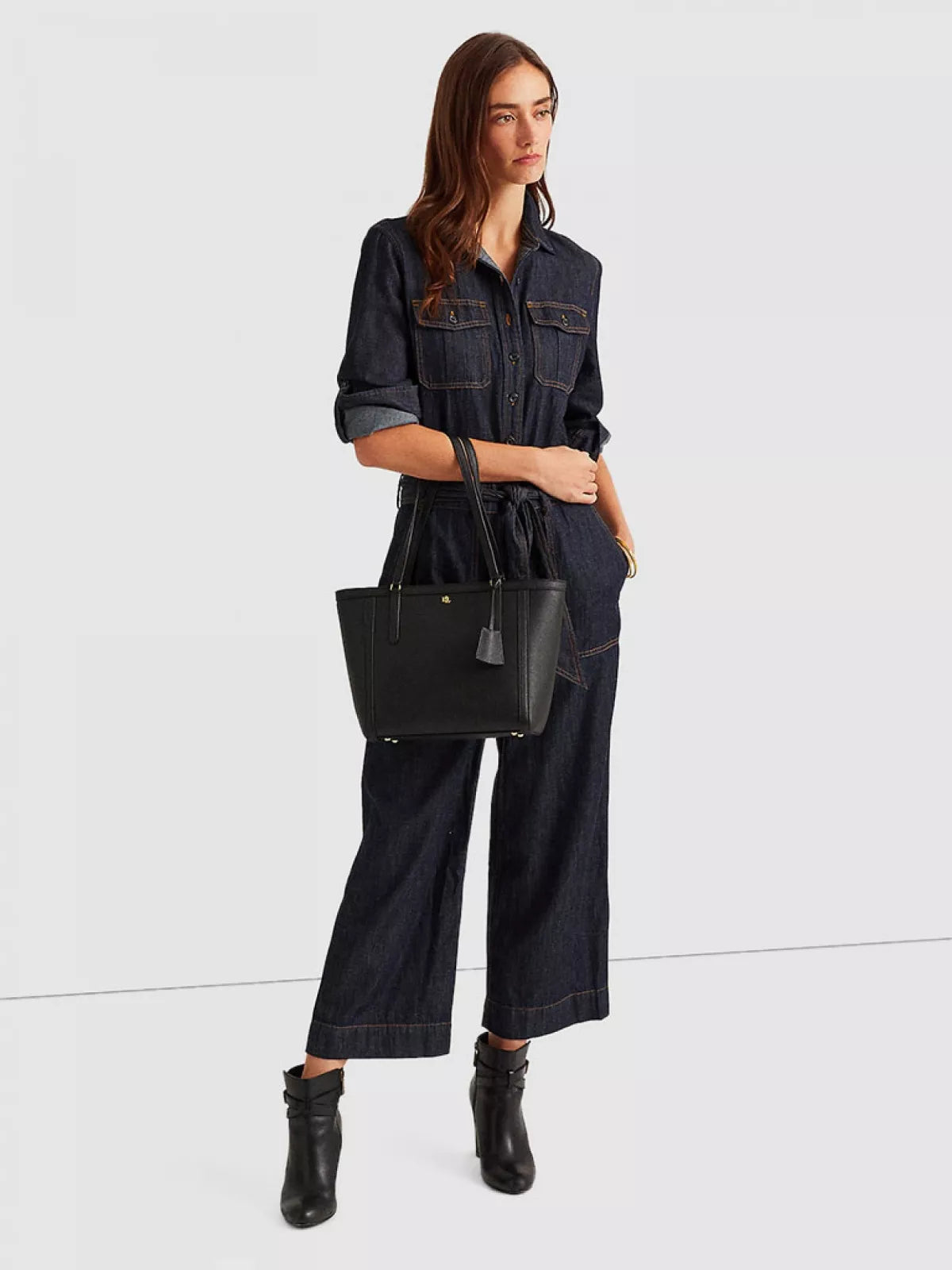 Ralph Lauren Stylish Shoulder Bag with External & Internal Pockets