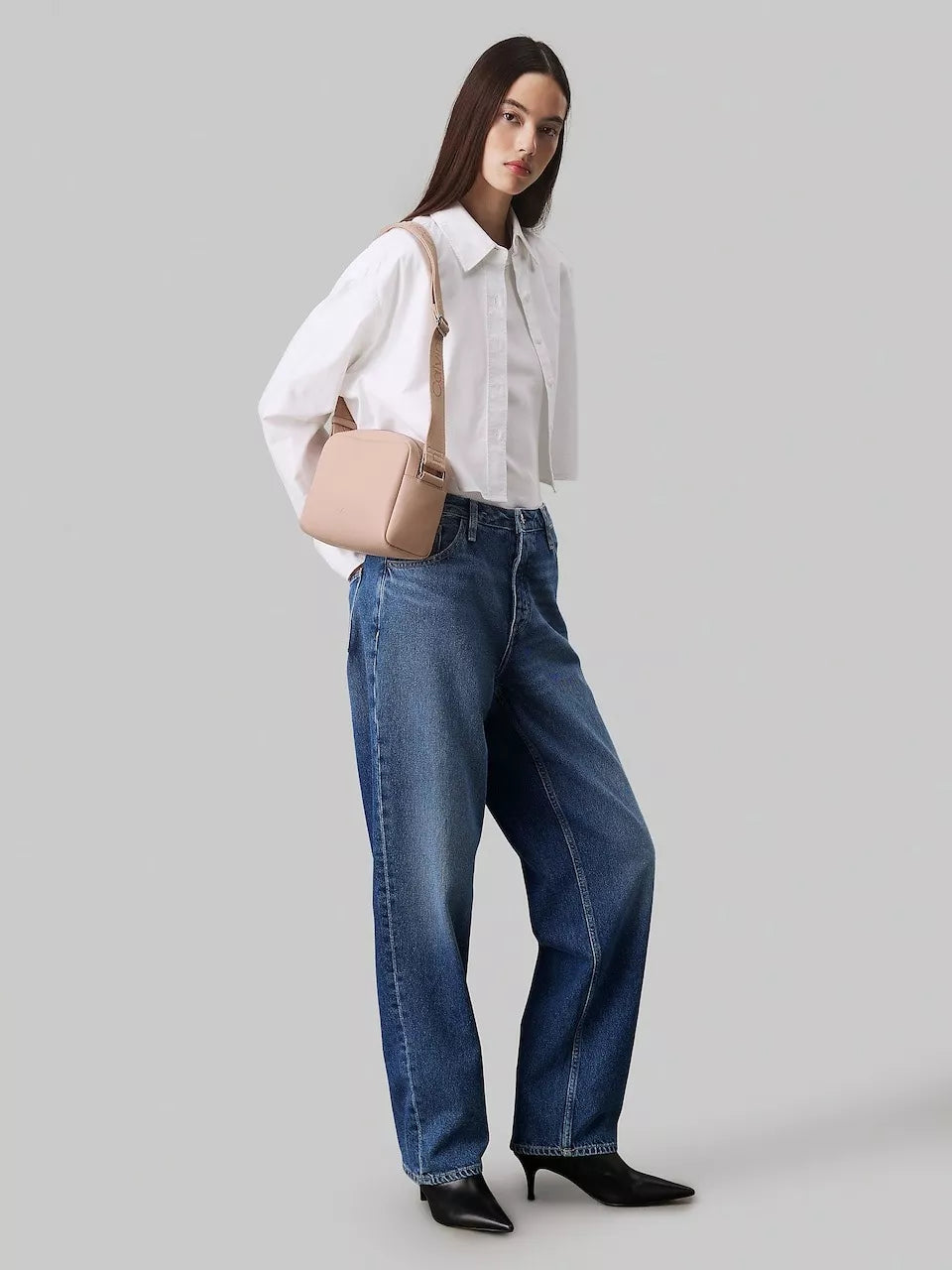 Calvin Klein Women’s Medium Bag – Spring/Summer Collection, Stylish & Durable Polyurethane