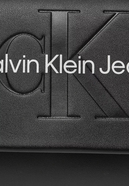 Calvin Klein Women’s Faux Leather Bag – Compact Autumn/Winter Crossbody, Stylish Eco-Friendly Purse