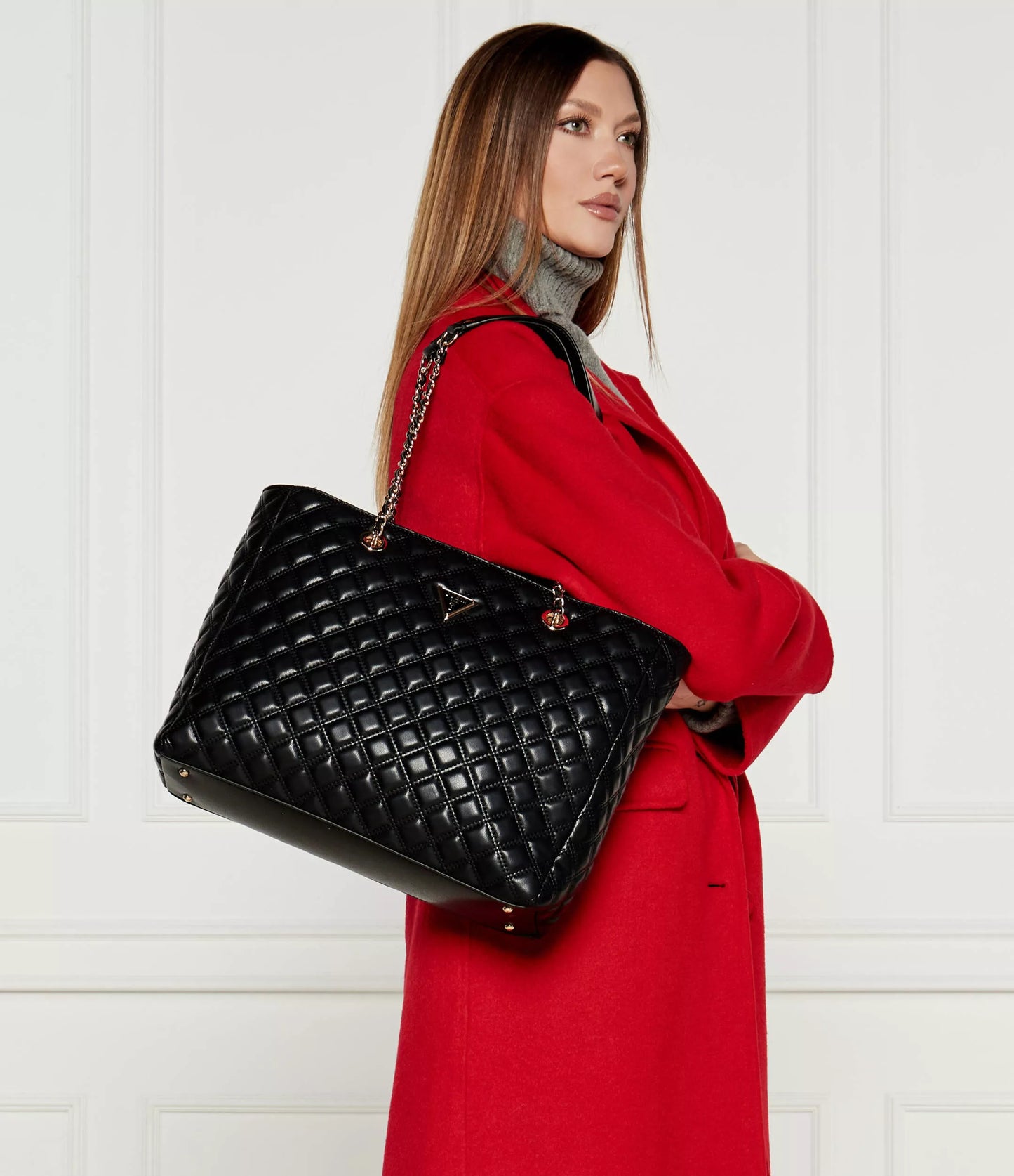 Guess Women’s Classic Black Handbag – Timeless Fall/Winter Essential