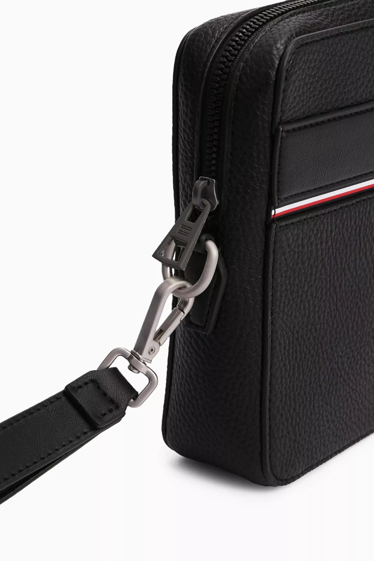 Tommy Hilfiger Men’s Medium Bag – 100% Polyurethane, Spring/Summer Shoulder & Crossbody Bag