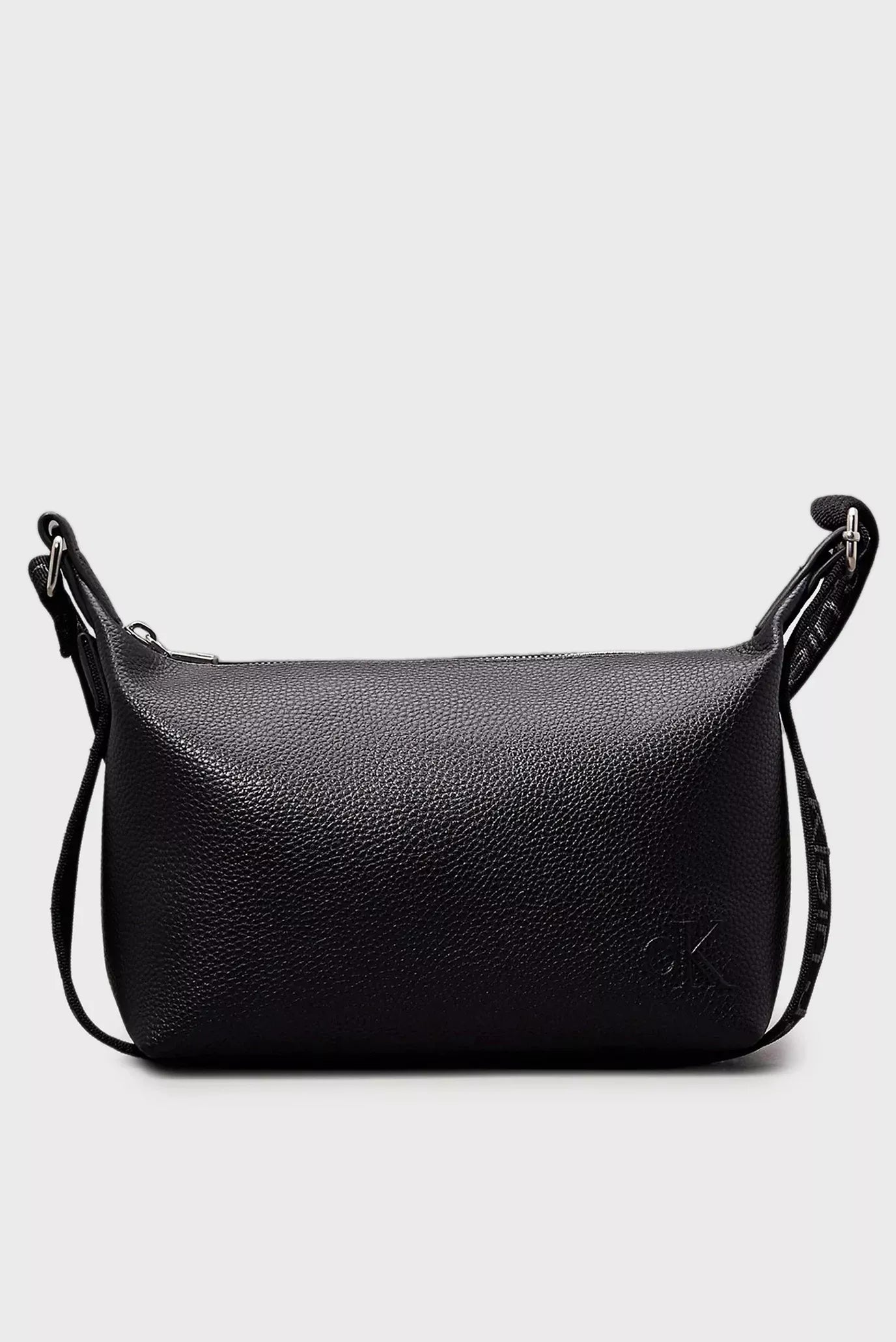Calvin Klein Women’s Fall/Winter Recycled Polyester Bag – Eco-Friendly & Stylish Handbag