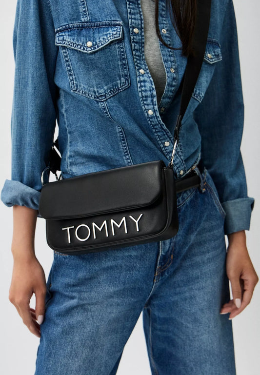 Tommy Hilfiger Women’s Premium Polyurethane Bag – Elegant Fall/Winter Shoulder Handbag