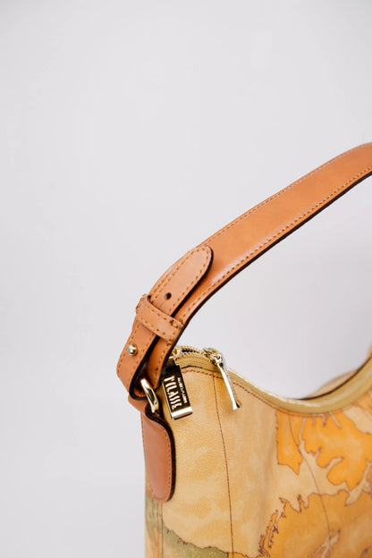 Alviero Martini Prima Classe Women’s Beige Handbag – Fall/Winter Essential