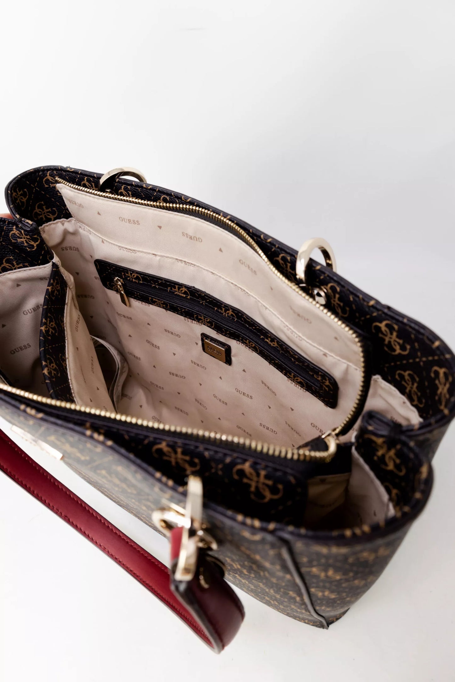 Guess Women’s Brown Printed Handbag – Chic & Spacious Fall/Winter Accessory