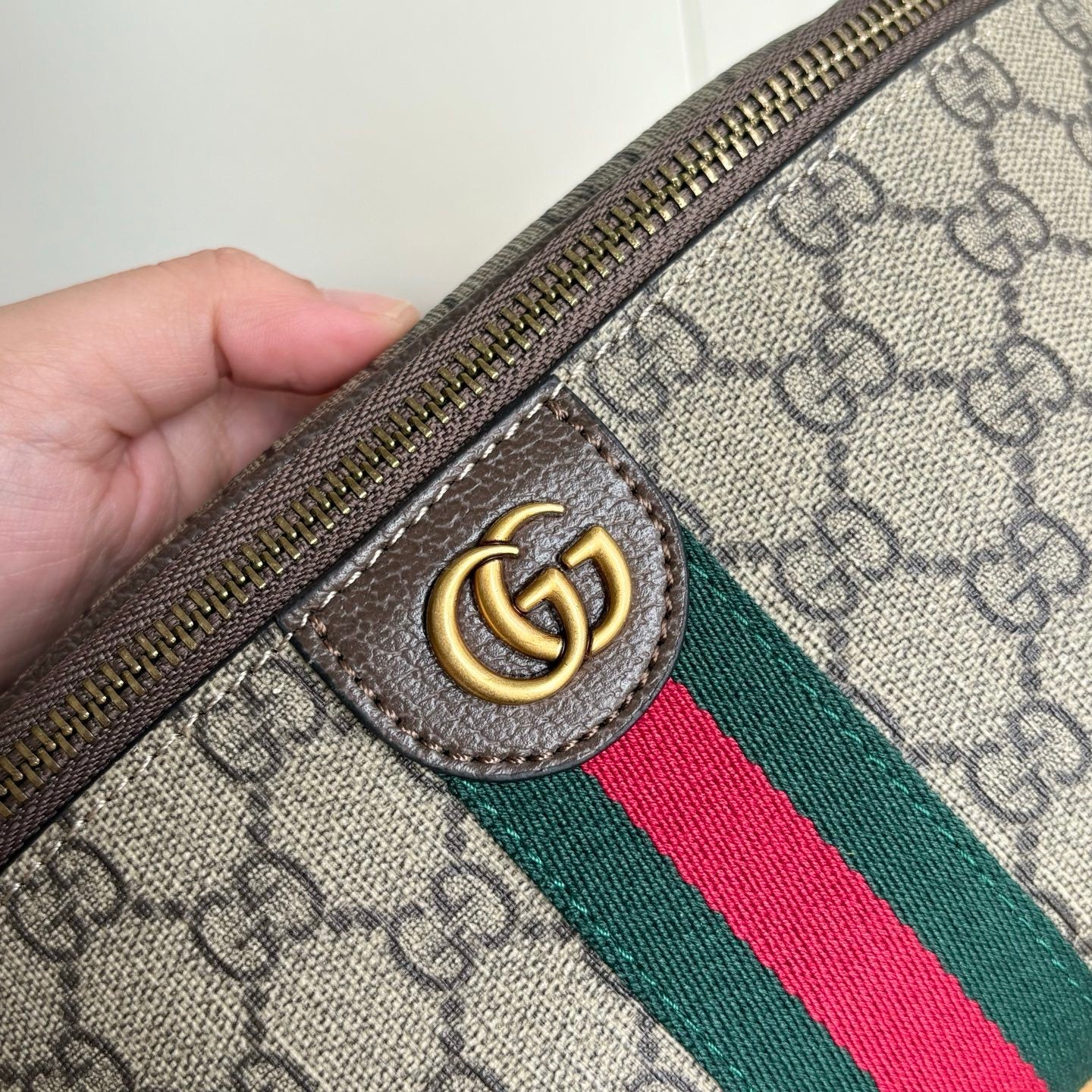 Gucci Leather Crossbody Bag – Premium GG Designer Style