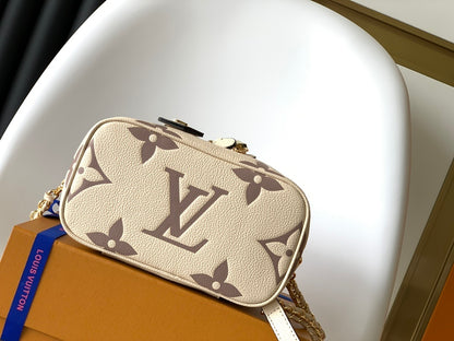 Louis Vuitton Soft Hobo Shoulder Bag Monogram